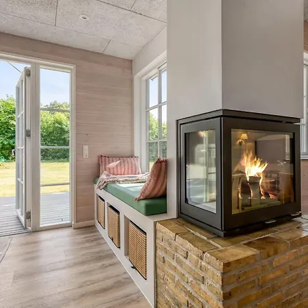 Fridel - 400m From The Sea By Interhome